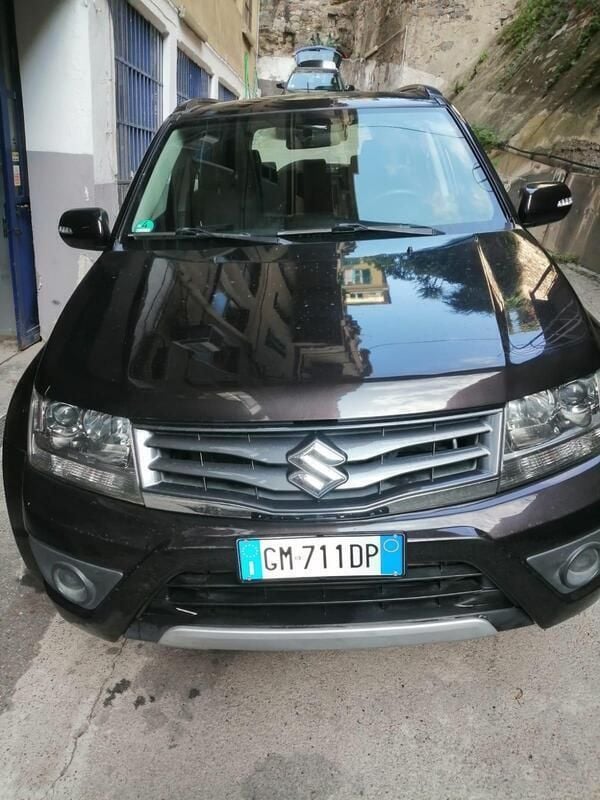 Usata Suzuki Grand Vitara 129 CV (94 kW) 2013 Nero SUV