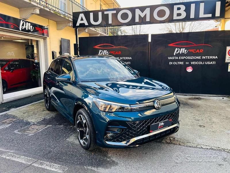 Usata VW Tiguan R-line Plus 150 CV (110 kW) 2025 Verde SUV