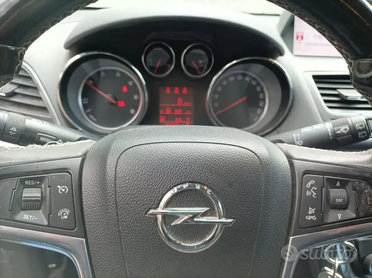 Usata Opel Mokka 131 CV (96 kW) 2013 Marrone SUV