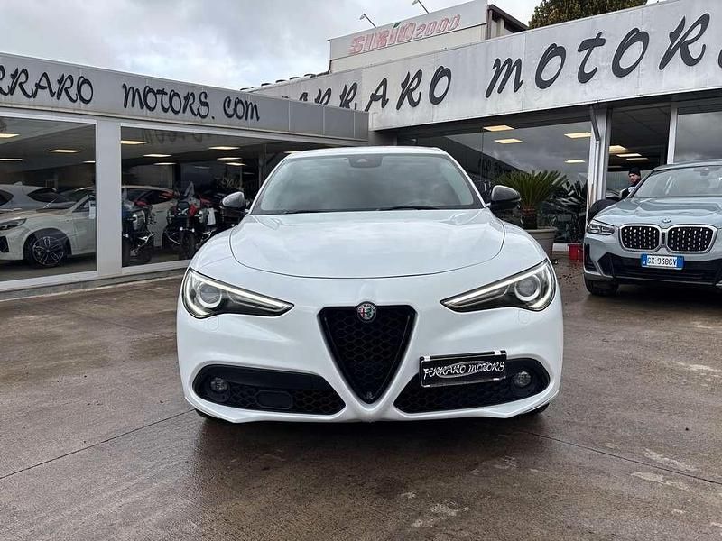 Usata Alfa Romeo Stelvio Business 150 CV (110 kW) 2018 Bianco SUV