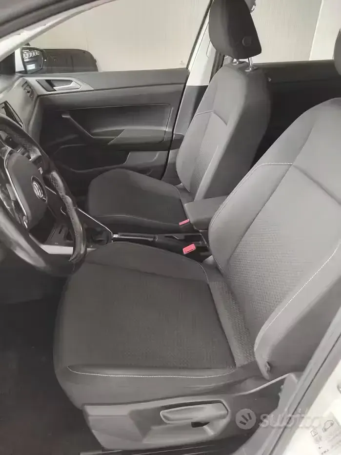 Usata VW Polo Trendline 90 CV (66 kW) 2019 Bianco Utilitaria