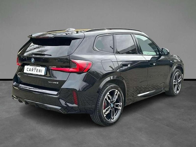 Usata BMW X1 M Sport 245 CV (180 kW) 2025 Black sapphire metallizzato SUV