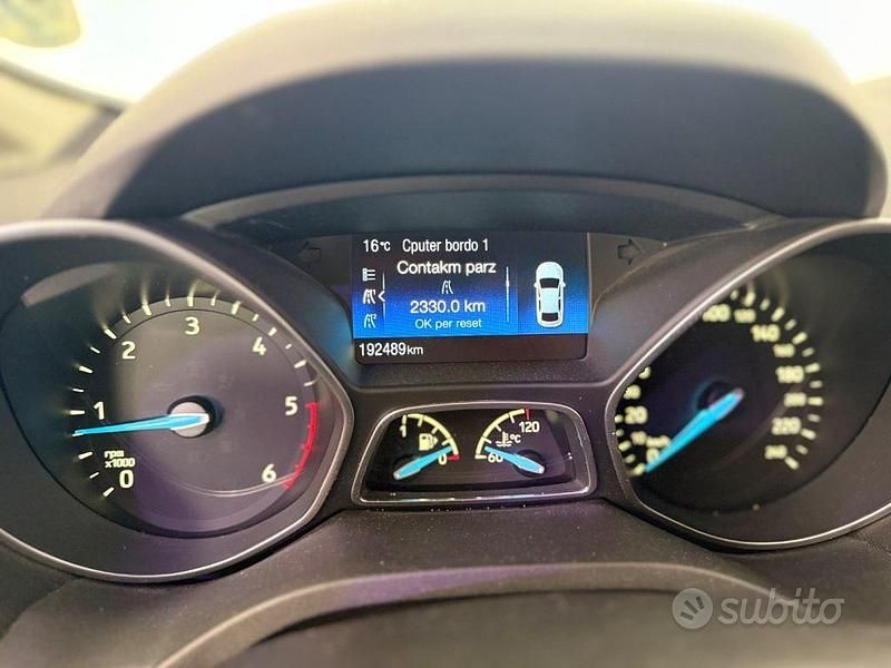 Usata Ford C-MAX Titanium 120 CV (88 kW) 2016 Grigio Monovolume