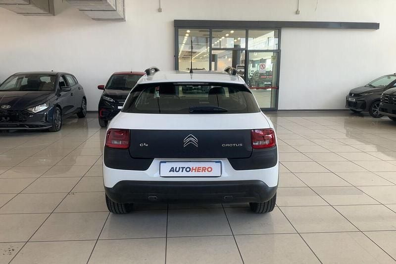 Usata Citroën C4 Cactus Feel 100 CV (73 kW) 2017 Bianco Utilitaria