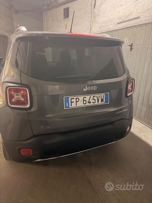 Usata Jeep Renegade 120 CV (88 kW) 2017 Grigio SUV