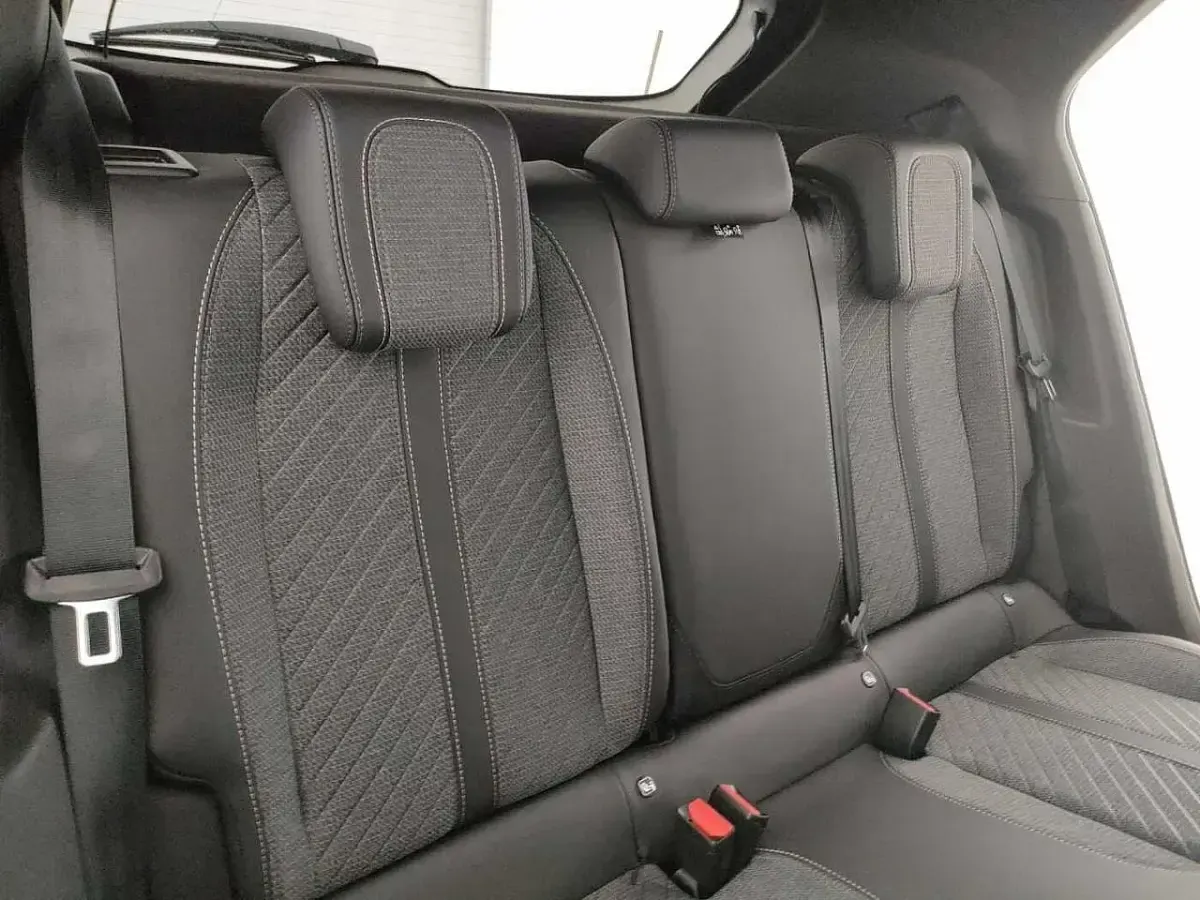 Nuova Peugeot 2008 Allure 145 CV (106 kW) 2026 Bianco SUV