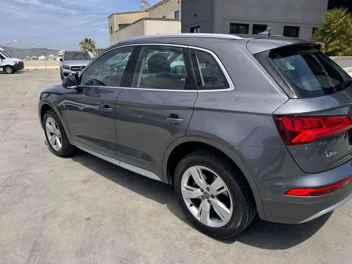 Usata Audi Q5 Business 190 CV (139 kW) 2019 Grigio SUV