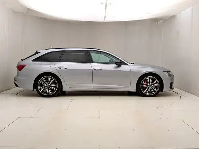 Usata Audi A6 S-Line 367 CV (269 kW) 2024 Argento Station wagon