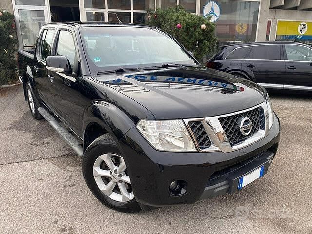 Usata Nissan Navara 190 CV (139 kW) 2014 Nero Pick-up