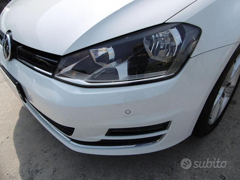 Usata VW Golf VII Highline 110 CV (80 kW) 2016 Bianco Berlina