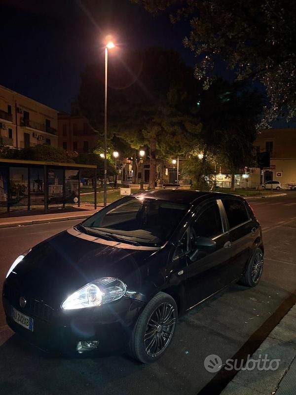Usata Fiat Punto 69 CV (50 kW) 2007 Nero Utilitaria