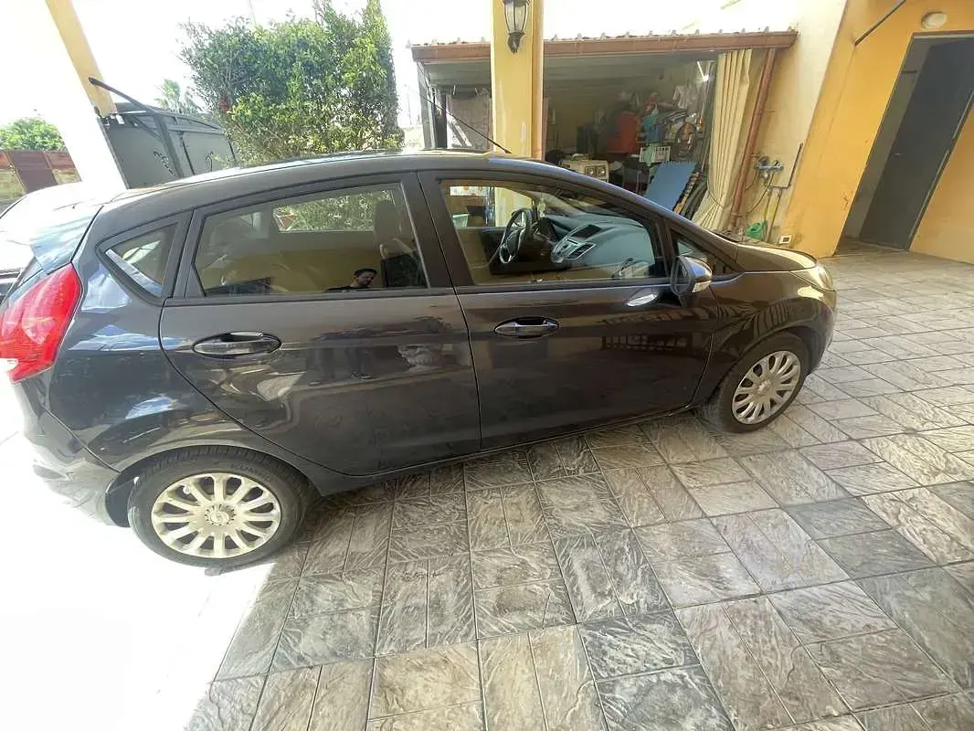 Usata Ford Fiesta 82 CV (60 kW) 2010 Berlina