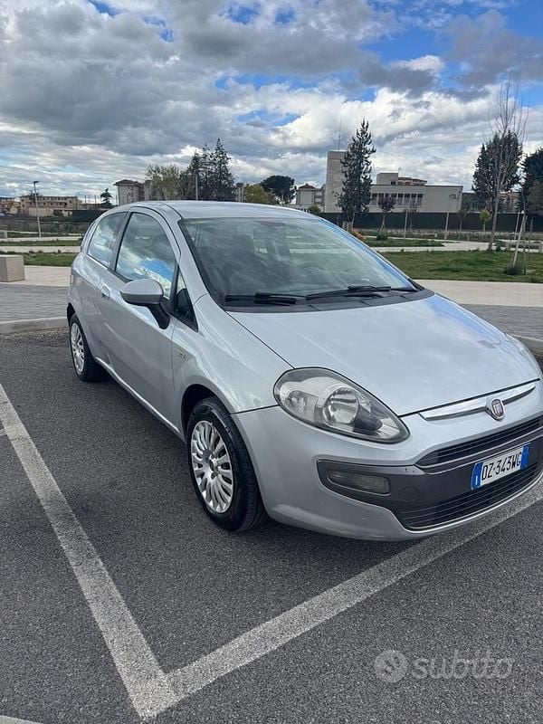 Usata Fiat Punto Evo Emotion 77 CV (56 kW) 2009 Grigio Utilitaria