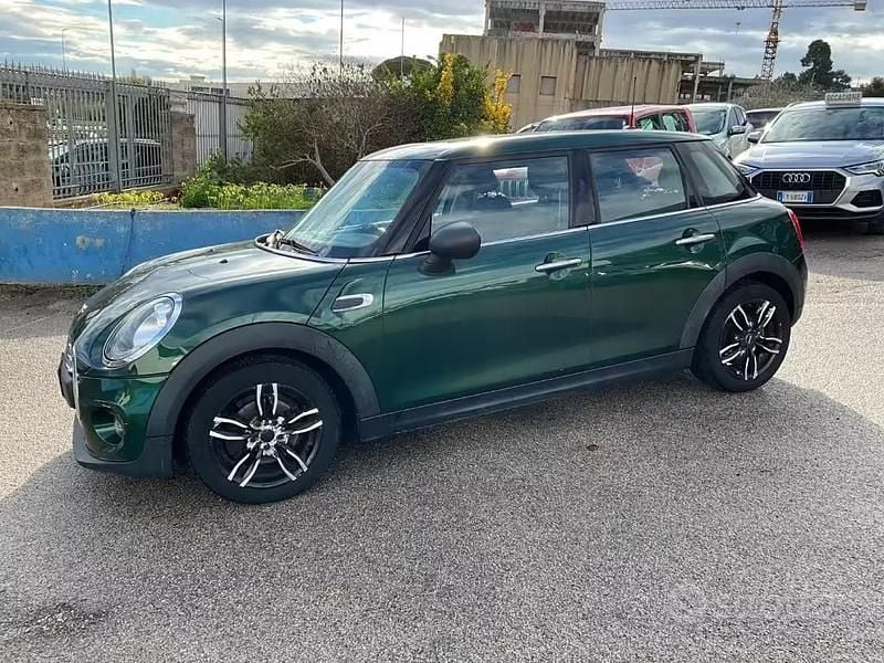 Usata Mini ONE 95 CV (69 kW) 2015 Verde Utilitaria
