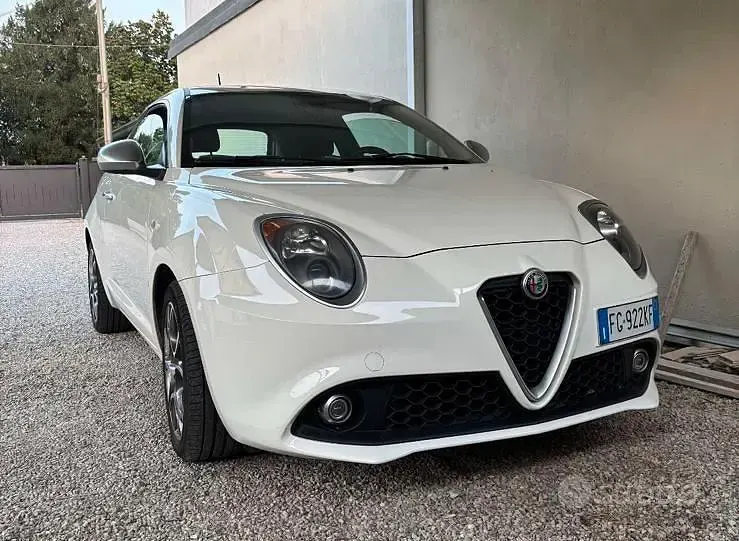 Usata Alfa Romeo MiTo 77 CV (56 kW) 2016 Utilitaria