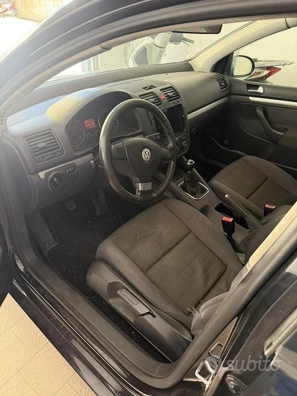 Usata VW Golf V 2006 Nero Utilitaria