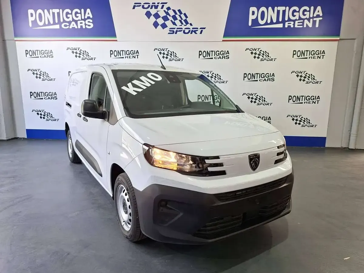 Nuova Peugeot Partner 101 CV (74 kW) 2026 Bianco icy Monovolume