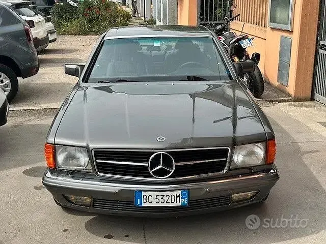 Usata Mercedes 500 231 CV (169 kW) 1982 Grigio Coupé