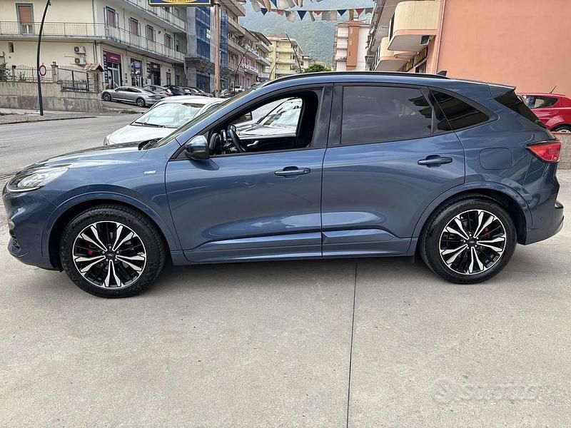 Usata Ford Kuga ST-Line X 120 CV (88 kW) 2021 Blu SUV