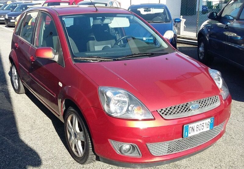 Usato 2008 Ford Fiesta 1.4 Diesel 68 CV (3.990 €)