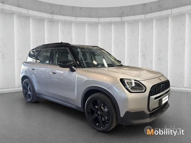 Usata Mini Countryman Classic 169 CV (124 kW) 2025 Argento SUV