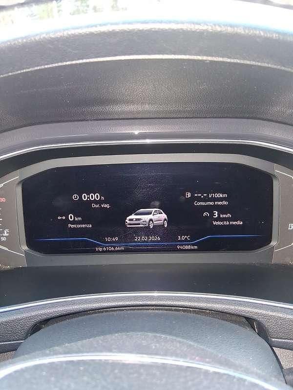 Usata VW T-Roc 150 CV (110 kW) 2018 Grigio SUV