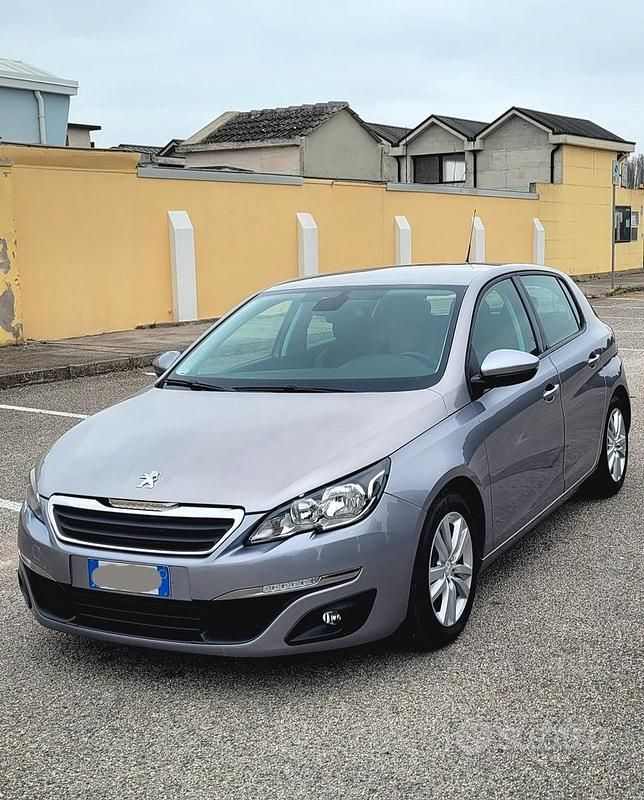 Usata Peugeot 308 Active 110 CV (80 kW) 2014 Grigio Berlina