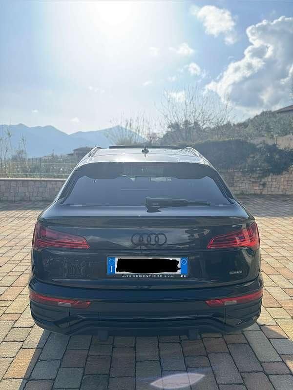 Usata Audi Q5 Sportback Ambiente 204 CV (150 kW) 2022 Nero SUV