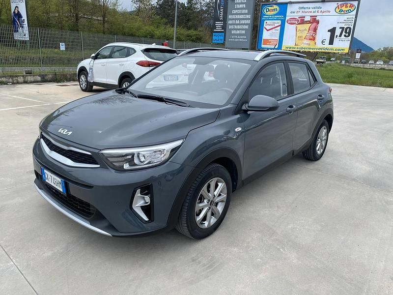 Usata Kia Stonic Urban 81 CV (59 kW) 2023 Grigio SUV