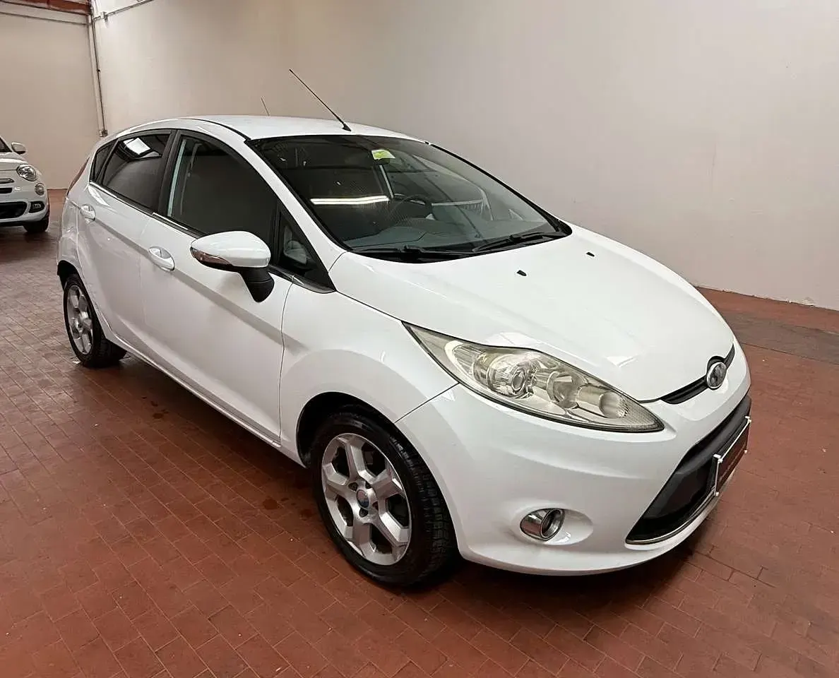 Usata Ford Fiesta Titanium 92 CV (67 kW) 2010 Other Berlina