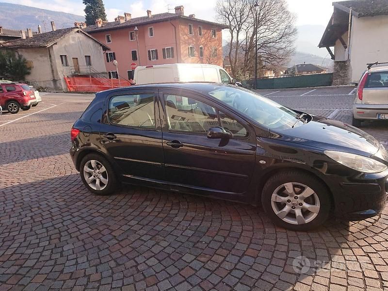 Usata Peugeot 307 110 CV (80 kW) 2006 Nero Berlina