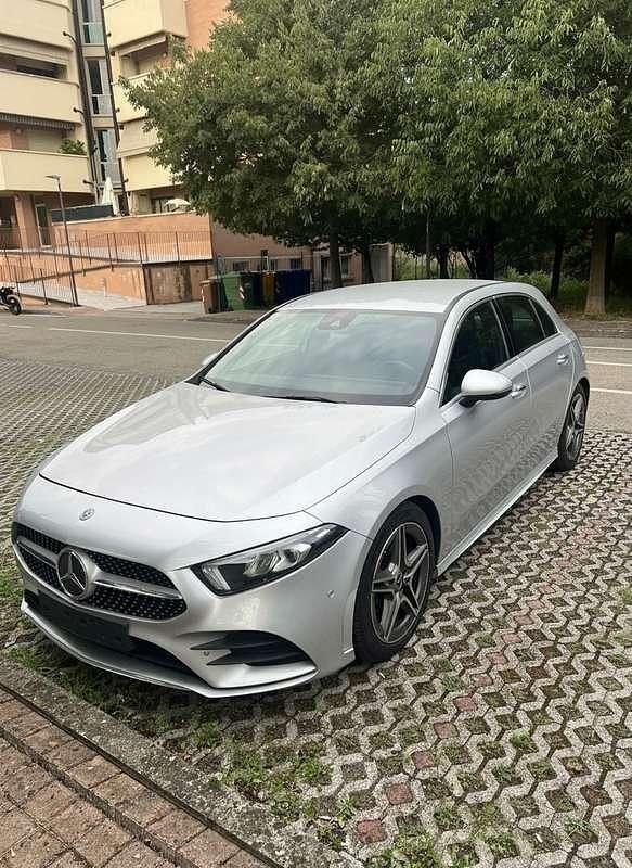 Usata Mercedes A180 Premium 116 CV (85 kW) 2019 Berlina