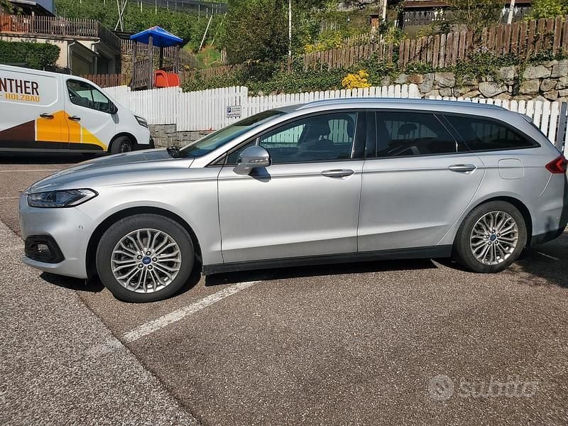 Usata Ford Mondeo Titanium 150 CV (110 kW) 2020 Grigio Station wagon