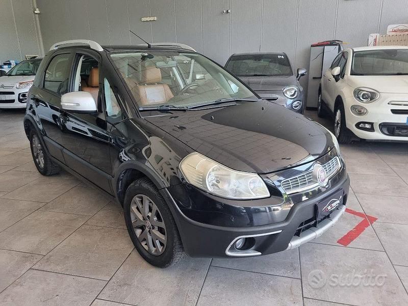 Usata Fiat Sedici Emotion 120 CV (88 kW) 2012 Nero SUV