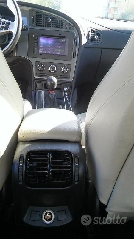 Usata Saab 9-5 150 CV (110 kW) 2009 Grigio Station wagon