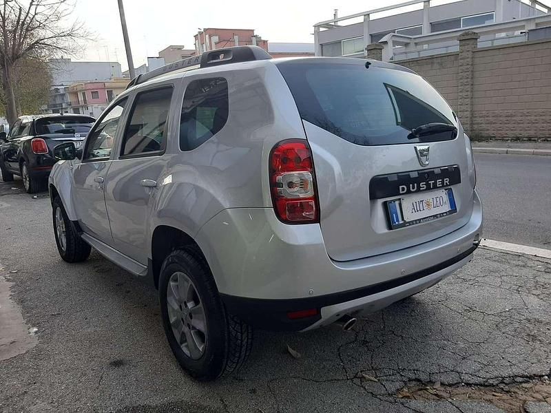 Usata Dacia Duster Lauréate 110 CV (80 kW) 2016 Argento Station wagon