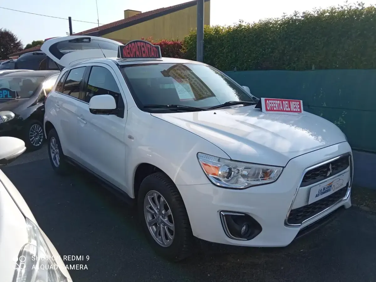 Usata Mitsubishi ASX Invite 115 CV (84 kW) 2014 Bianco SUV