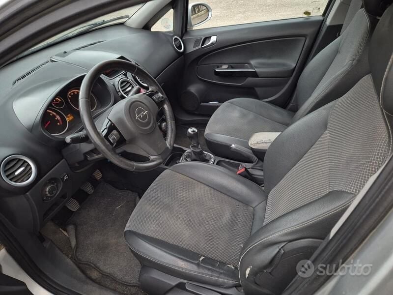 Usata Opel Corsa 80 CV (58 kW) 2008 Grigio Utilitaria