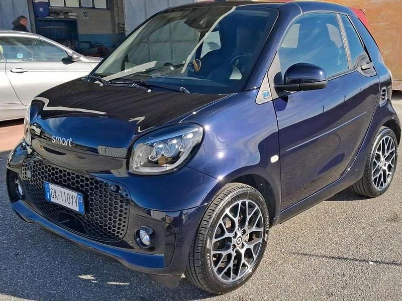 Usata Smart ForTwo Electric Drive 41 kW (56 CV) 2022 Blu/azzurro Cabrio