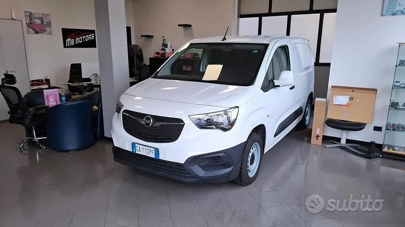 Usata Opel Combo S 102 CV (75 kW) 2020 Bianco Monovolume