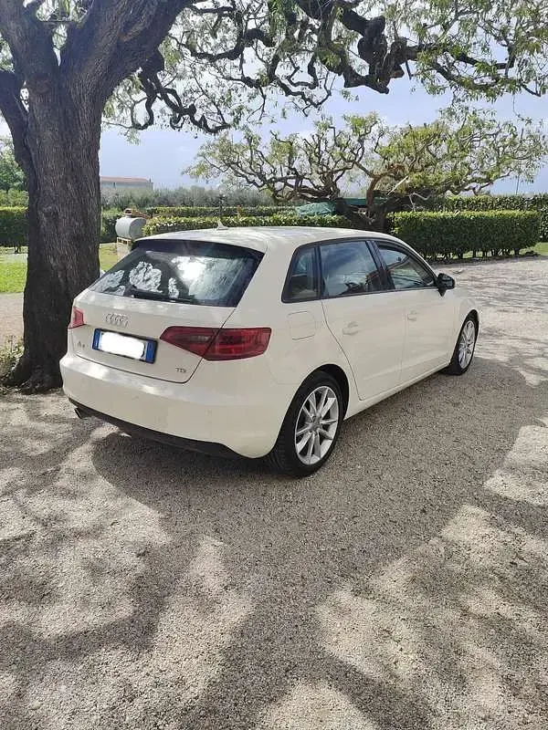 Usata Audi A3 Ambition 105 CV (77 kW) 2013 Berlina