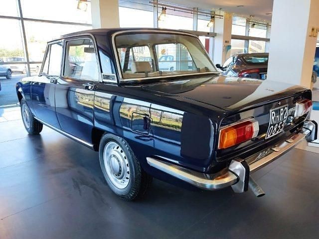 Usata Alfa Romeo 1750 122 CV (89 kW) 1975 Blu Berlina