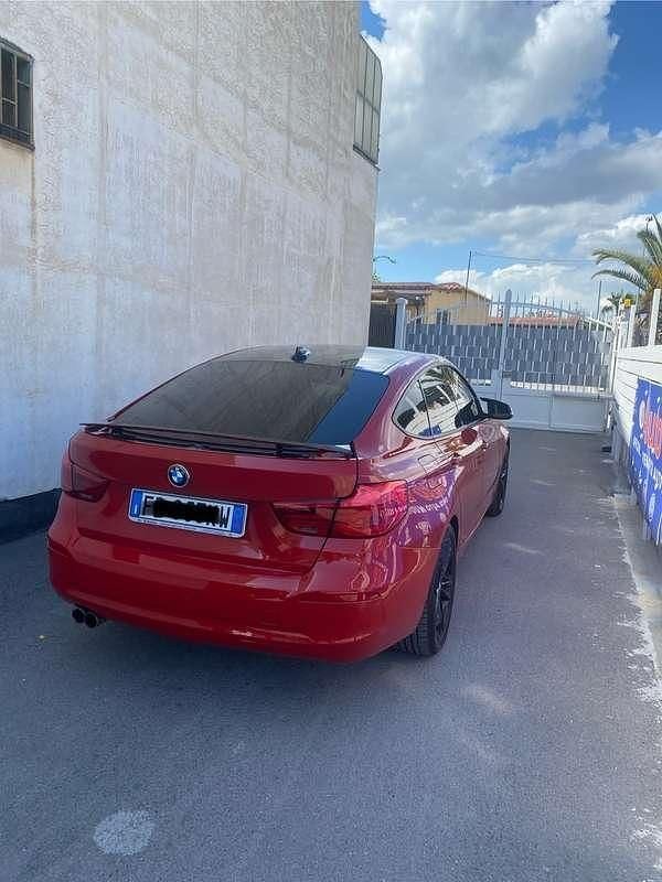 Usata BMW 320 Gran Turismo Luxury Line 190 CV (139 kW) 2017 Rosso Berlina