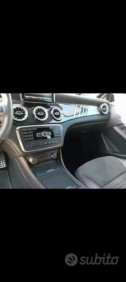 Usata Mercedes GLA200 AMG 136 CV (100 kW) 2015 Bianco SUV