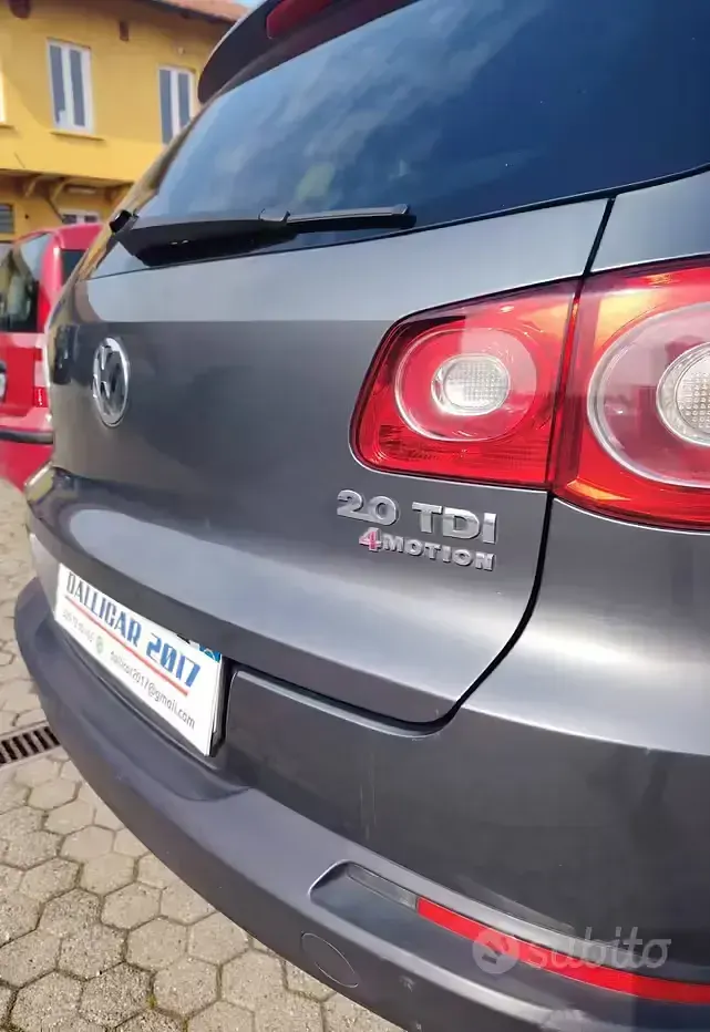 Gebraucht VW Tiguan Sportline 140 PS (102 kW) 2011 Grau SUV