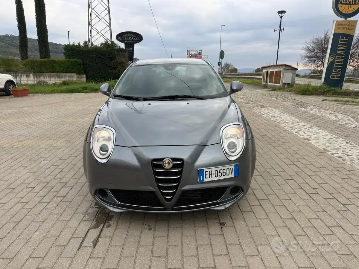 Usata Alfa Romeo MiTo Distinctive 120 CV (88 kW) 2011 Grigio Utilitaria