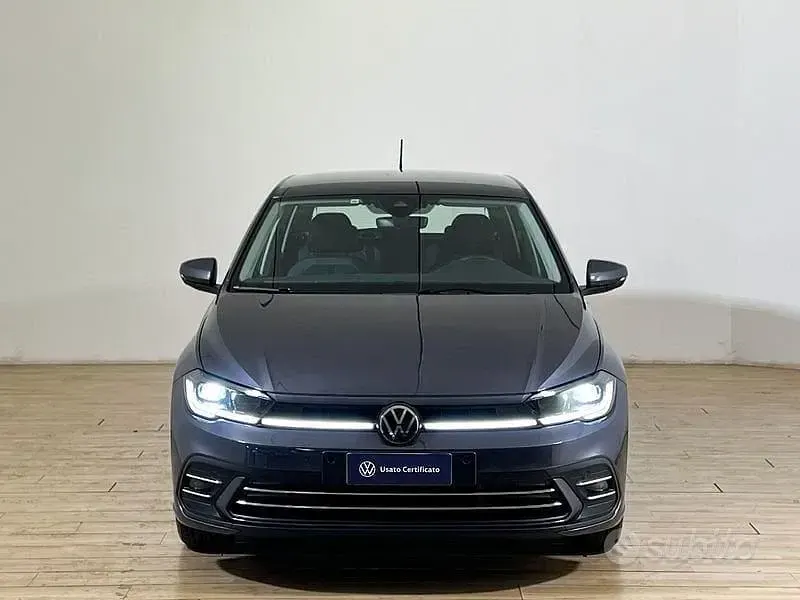Usata VW Polo Style 95 CV (69 kW) 2023 Smoky grey Utilitaria
