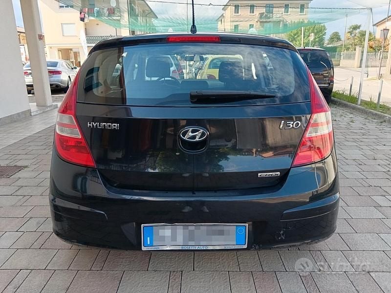 Usata Hyundai i30 Active 90 CV (66 kW) 2010 Nero Berlina