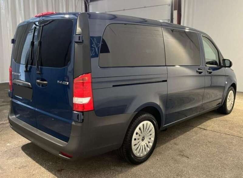 Usata Mercedes Vito 136 CV (100 kW) 2020 Blu/azzurro Furgone