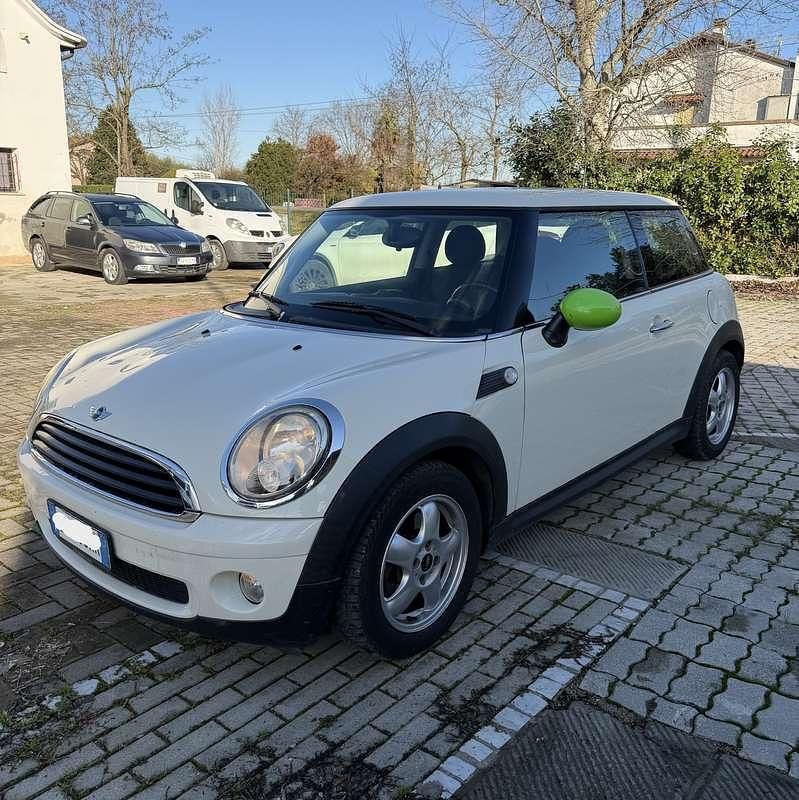 Usata Mini ONE 75 CV (55 kW) 2011 Utilitaria